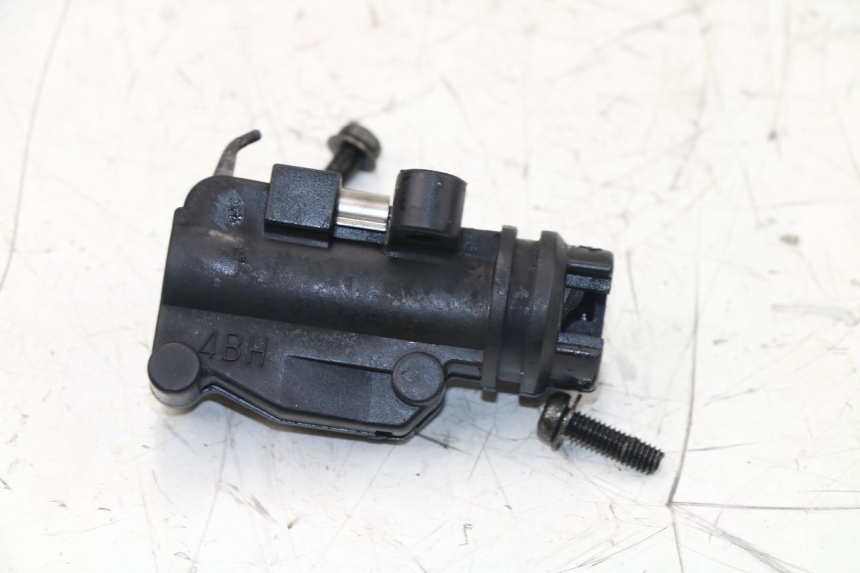 photo de Interruttore stop freno destro YAMAHA XJS DIVERSION 600 (1997 - 1999)