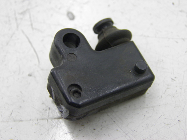 photo de CONTACTORE STOP DESTRO YAMAHA XMAX X-MAX 125 (2006 - 2009)