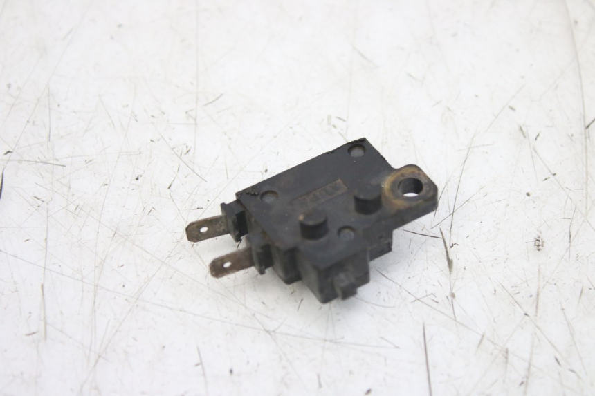 photo de INTERRUTTORE STOP DESTRO YAMAHA YZF R1 1000 (2007 - 2008)