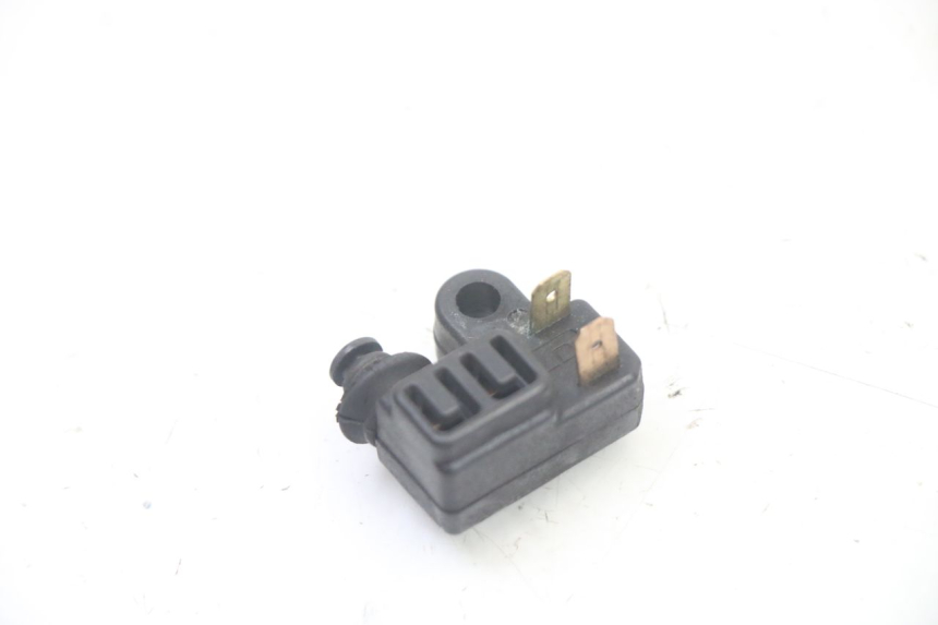 photo de INTERRUTTORE STOP FRENO DESTRO YAMAHA YP X-MAX XMAX 400 (2014 - 2017)