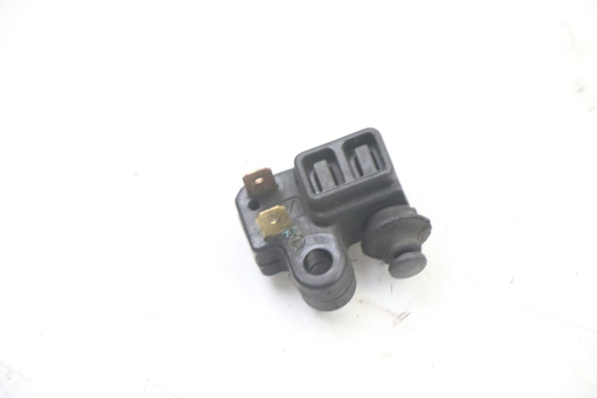 photo de INTERRUTTORE STOP FRENO DESTRO YAMAHA YP X-MAX XMAX 400 (2014 - 2017)