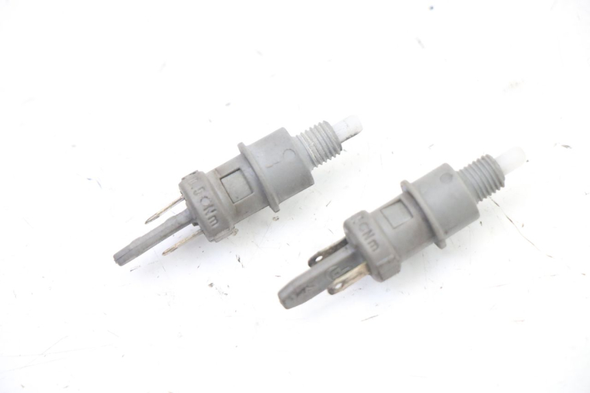 photo de INTERRUTTORE STOP PEUGEOT ELYSEO 125 (1999 - 2004)