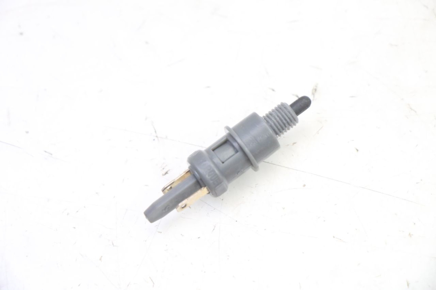 photo de INTERRUTTORE STOP SINISTRA PEUGEOT KISBEE 4T 50 (2018 - 2022)