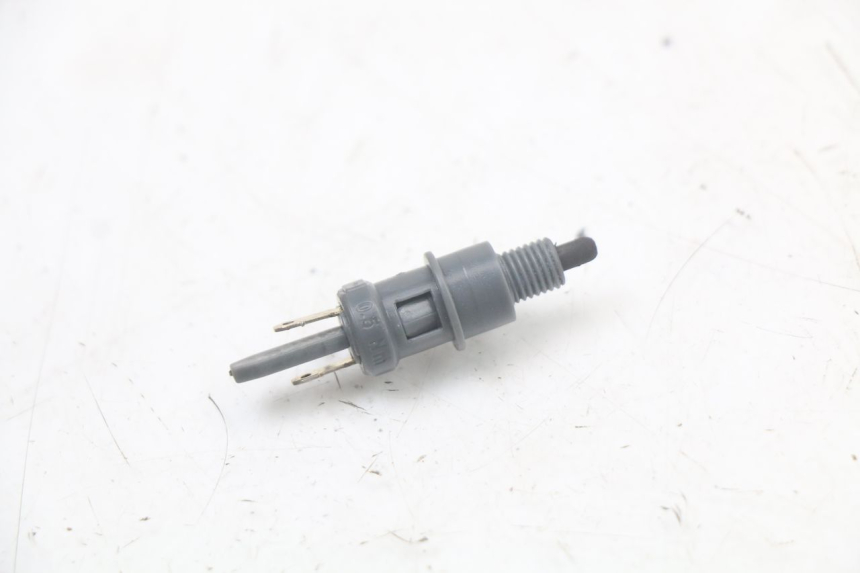 photo de INTERRUTTORE STOP SINISTRA PEUGEOT KISBEE 2T 50 (2010 - 2017)