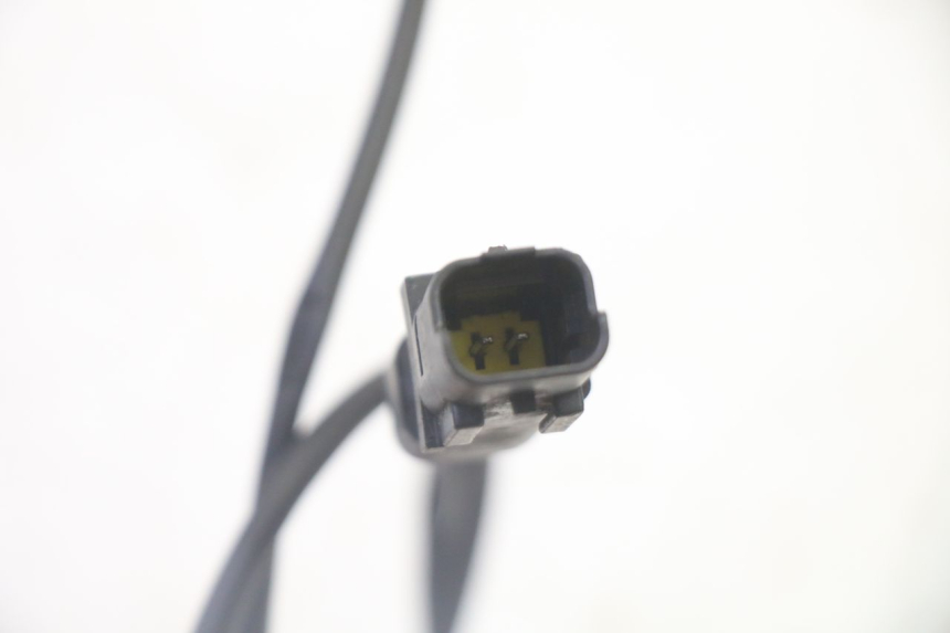 photo de INTERRUTTORE STOP SINISTRO PEUGEOT SATELIS 125 (2006 - 2009)