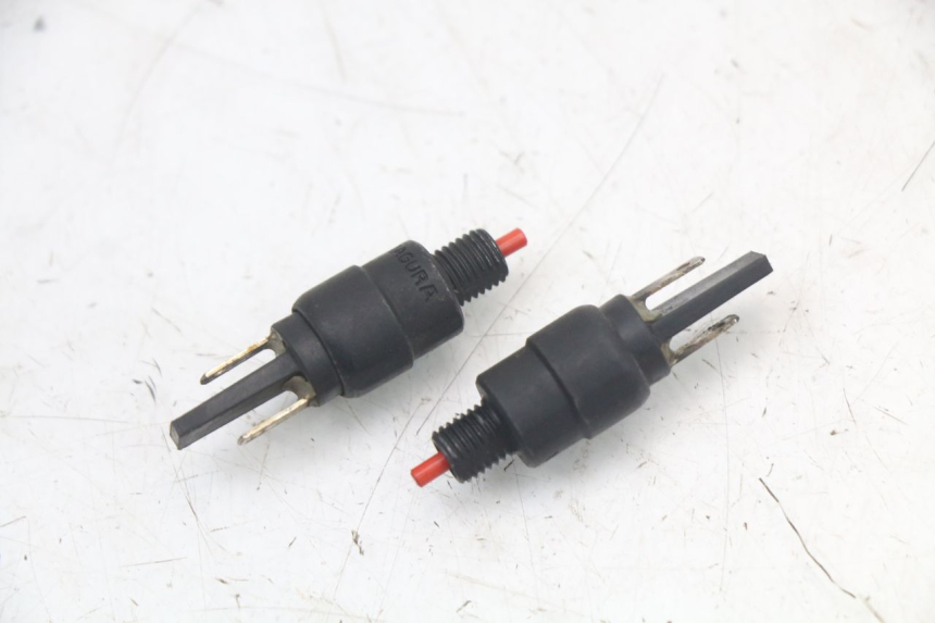 photo de INTERRUTTORE STOP PIAGGIO MP3 HPE 350 (2018 - 2020)