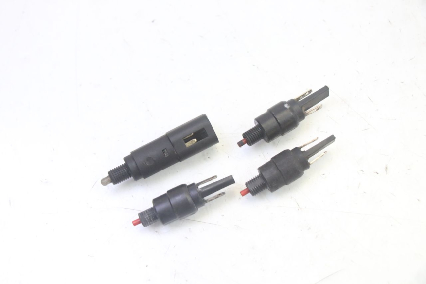 photo de INTERRUTTORE STOP PIAGGIO MP3 LT 300 (2010 - 2016)