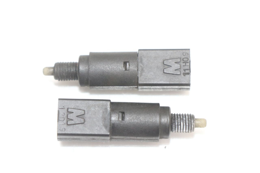 photo de INTERRUTTORE STOP PIAGGIO MP3 125 (2006 - 2014)