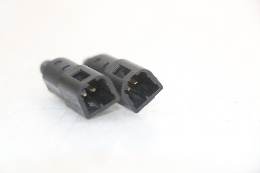 photo de INTERRUTTORE STOP PIAGGIO MP3 125 (2006 - 2014)