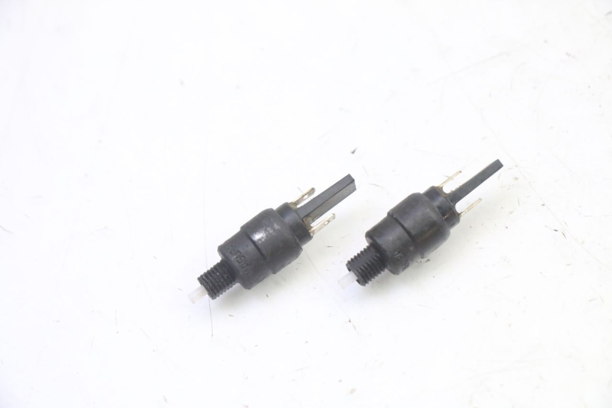 photo de INTERRUTTORE STOP PIAGGIO MP3 RL 250 (2007 - 2010)