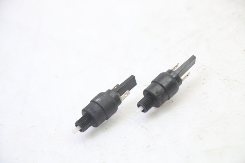 photo de INTERRUTTORE STOP PIAGGIO MP3 RL 250 (2007 - 2010)