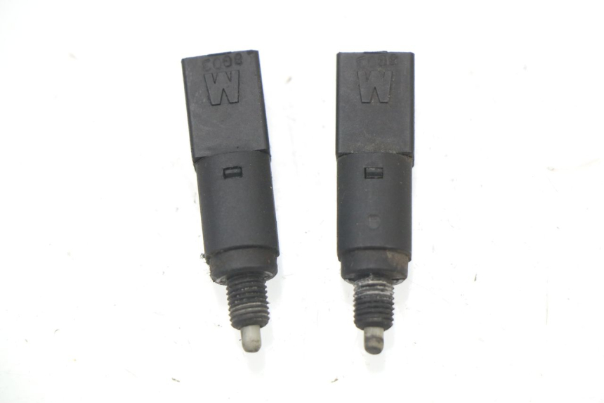 photo de Interruttore Stop PIAGGIO NRG 50 (2004 - 2017) - Dettaglio del componente