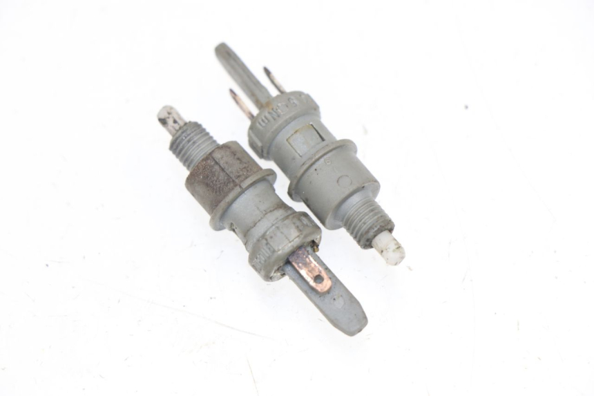 photo de INTERRUTTORE STOP PEUGEOT LUDIX 50 (2005 - 2007)