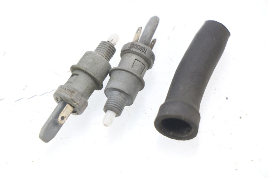 photo de Interruttore stop PEUGEOT LUDIX ONE 50 (2005 - 2008)