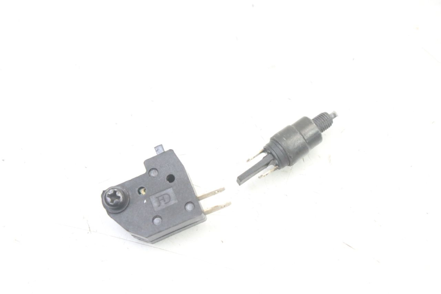 photo de INTERRUTTORE STOP PEUGEOT STREETZONE I 2T 50 (2018 - 2020)