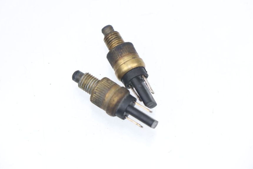 photo de Interruttore stop freno PEUGEOT SV 125 (1991 - 1994)