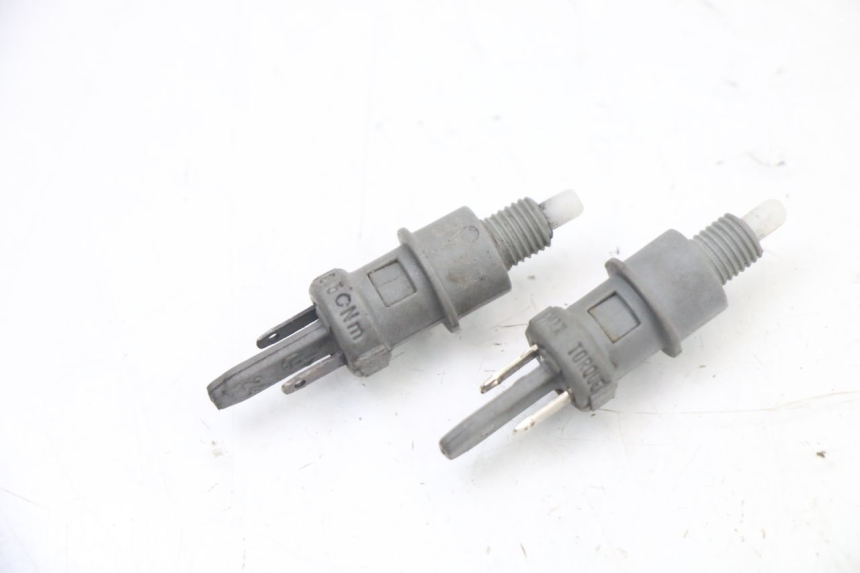 photo de INTERRUTTORE STOP PEUGEOT TKR TREKKER FURIOUS 50 (2005 - 2014)