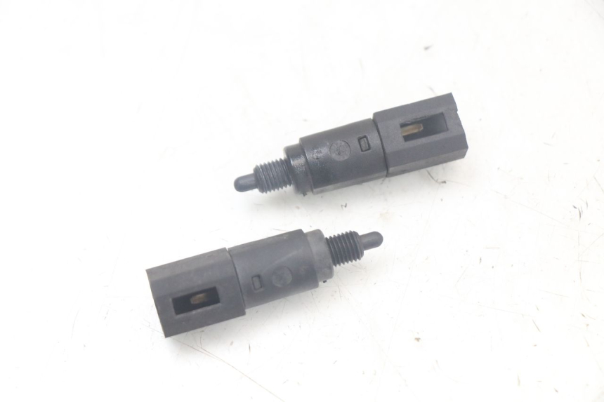 photo de INTERRUTTORE STOP PIAGGIO LIBERTY 125 (2009 - 2013)