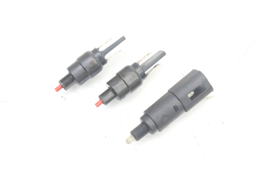 photo de INTERRUTTORE STOP PIAGGIO MP3 500 (2014 - 2016)