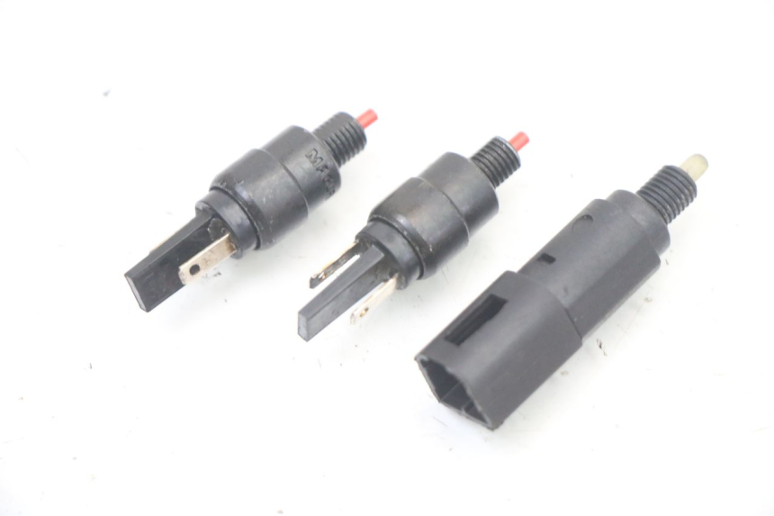 photo de INTERRUTTORE STOP PIAGGIO MP3 500 (2014 - 2016)