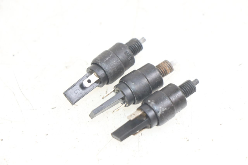photo de INTERRUTTORE STOP PIAGGIO MP3 LT 400 (2007 - 2012)