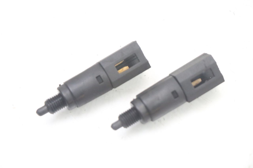 photo de INTERRUTTORE STOP PIAGGIO VESPA GRANTURISMO 125 (2003 - 2007)