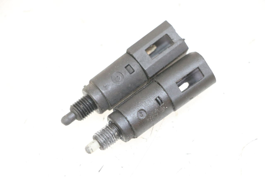 photo de INTERRUTTORE STOP PIAGGIO VESPA GRANTURISMO 200 (2004 - 2005)