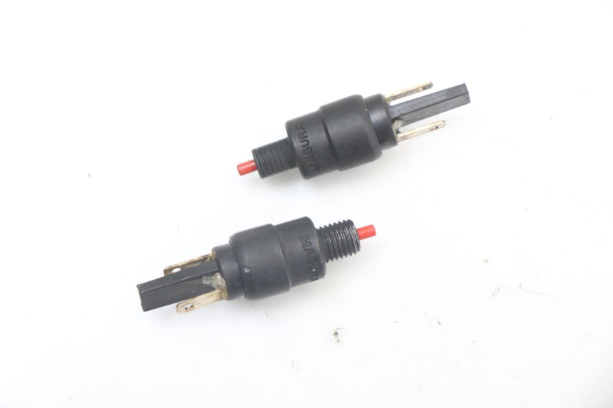 photo de INTERRUTTORE STOP PIAGGIO VESPA PRIMAVERA 4T 50 (2021 - 2024)