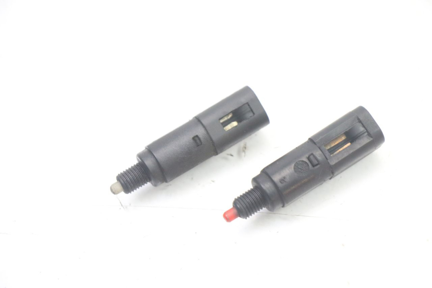 photo de INTERRUTTORE STOP LUCE PIAGGIO X8 125 (2004 - 2007)