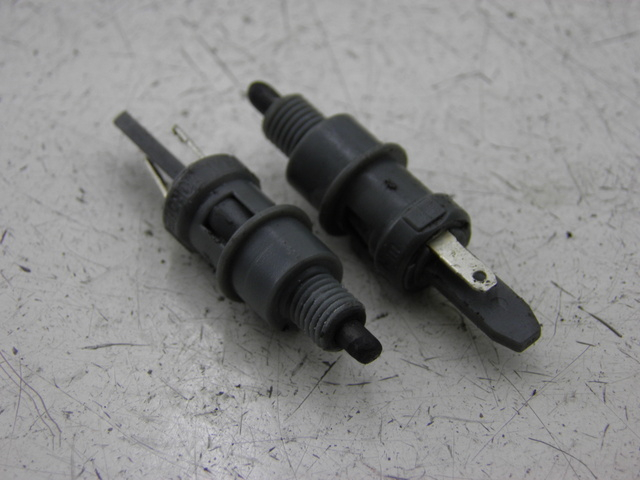 photo de INTERRUTTORE STOP PIAGGIO ZIP 2T 50 (2009 - 2019)