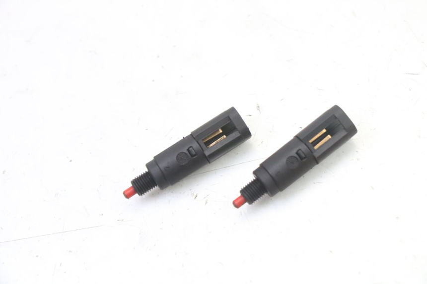 photo de INTERRUTTORE STOP GILERA RUNNER SL 50 (2006 - 2009)