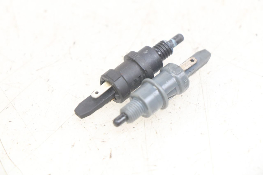 photo de INTERRUTTORE STOP PEUGEOT VIVACITY NEW 2T 50 (2008 - 2017)