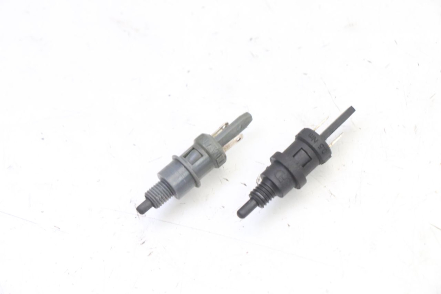 photo de INTERRUTTORE STOP PEUGEOT VIVACITY NEW 4T 50 (2008 - 2017)