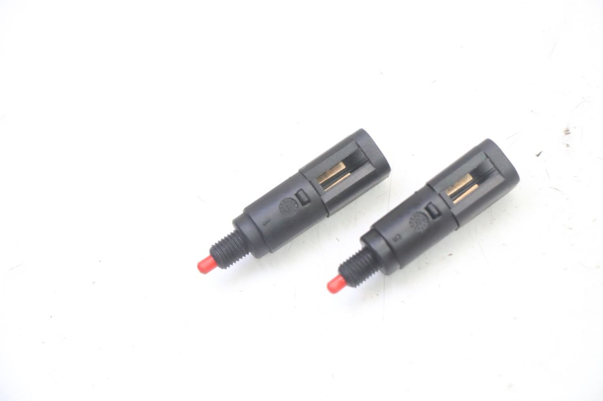 photo de INTERRUTTORE STOP PIAGGIO X9 EVOLUTION 125 (2003 - 2007)