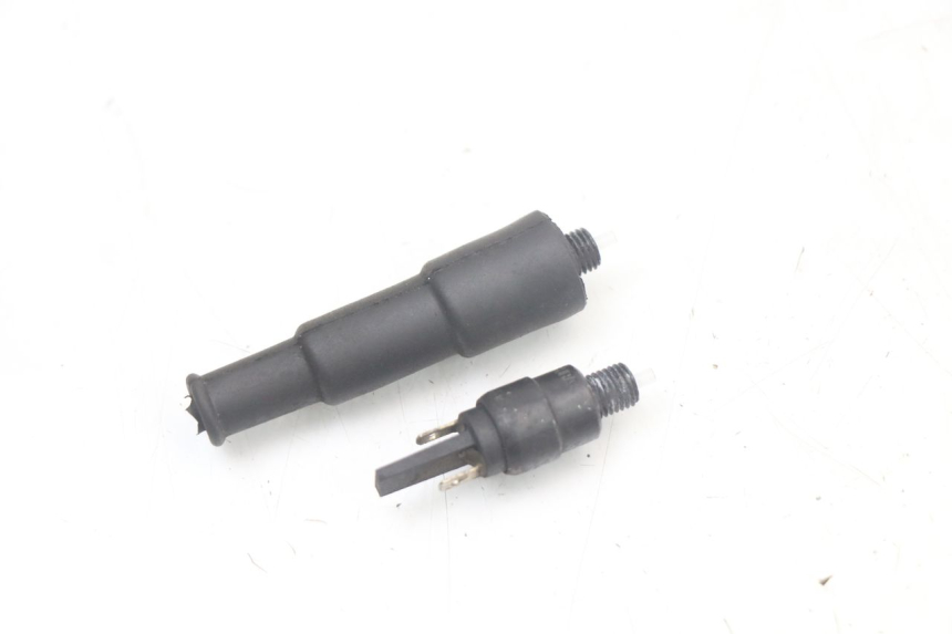 photo de INTERRUTTORE STOP PIAGGIO XEVO - X EVO 125 (2007 - 2016) - Dettaglio del componente