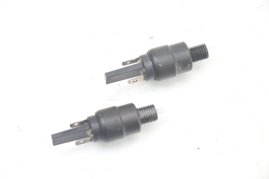 photo de INTERRUTTORE STOP PIAGGIO XEVO - X EVO 125 (2007 - 2016) - Dettaglio del componente