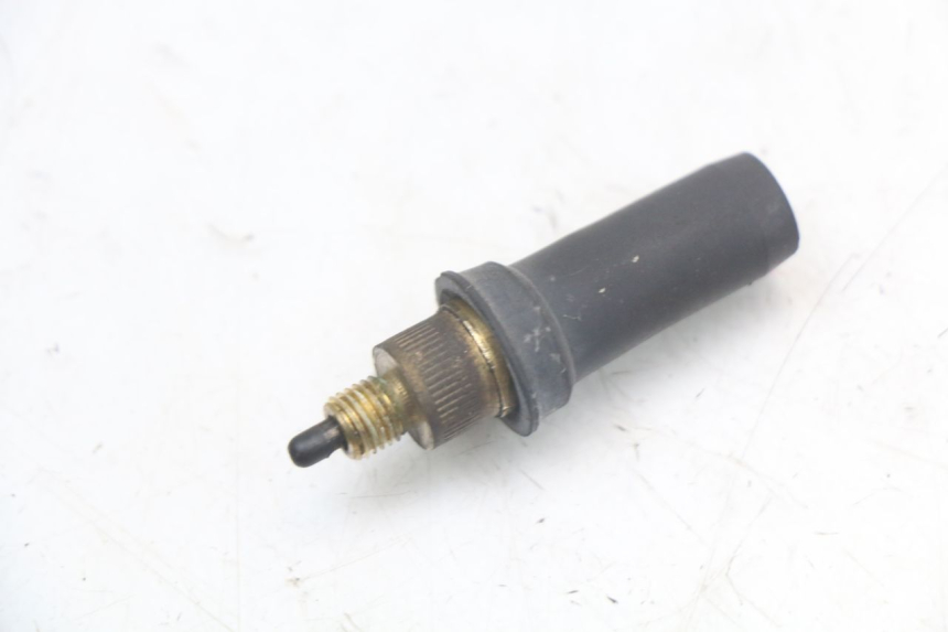 photo de INTERRUTTORE STOP YAMAHA YP MAJESTY 125 (2002 - 2006)