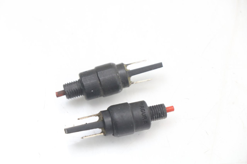 photo de INTERRUTTORE STOP PIAGGIO ZIP 4T 50 (2018 - 2020)