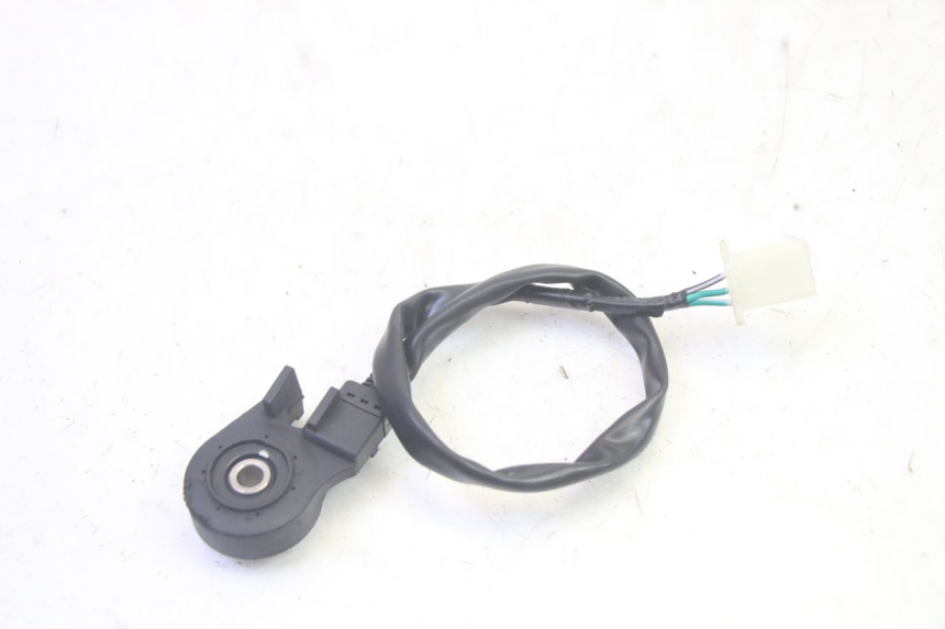 photo de INTERRUTTORE DI CONTATTO PER LA BEQUILLE JM MOTORS SANTANA EVO 50 (2024 - 2026) - Zoom sullo stato d'uso