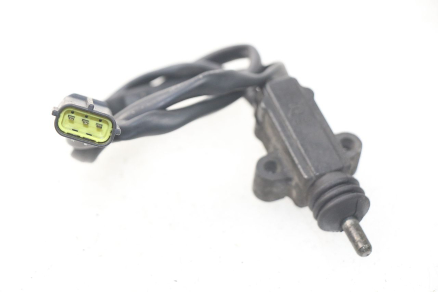 photo de INTERROMPI IL CONTATTO DELLA CAVALLETTO TRIUMPH SPRINT ST ABS 1050 (2005 - 2007)