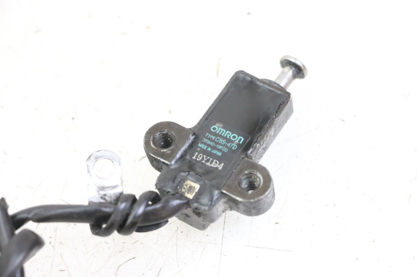 photo de INTERROMPI IL CONTATTO DELLA CAVALLETTO SUZUKI SV S 650 (1999 - 2002)