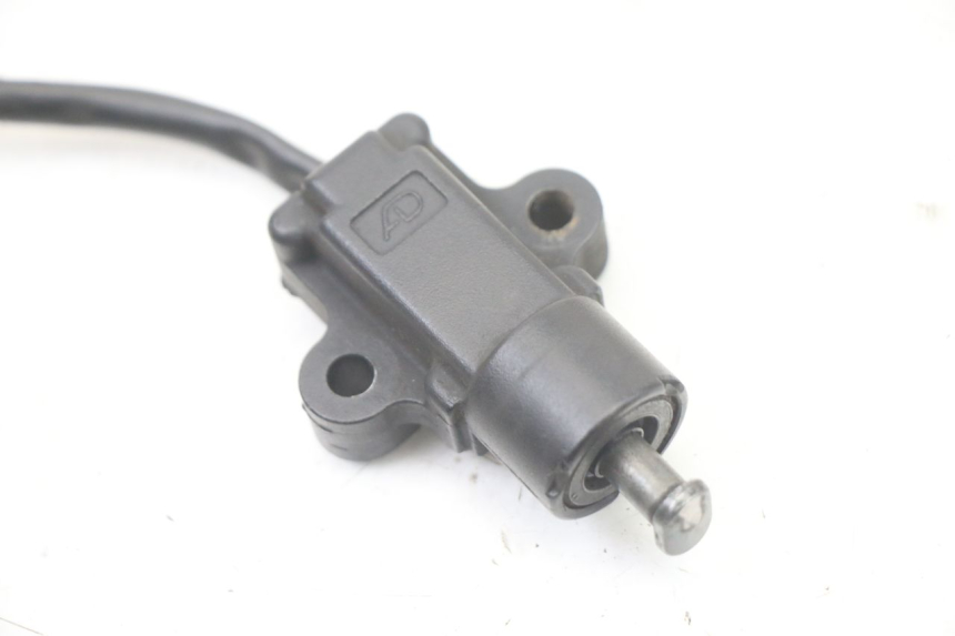 photo de INTERROMPI IL CONTATTO DELLA CAVALLETTO YAMAHA XJ6 ABS 600 (2008 - 2016)