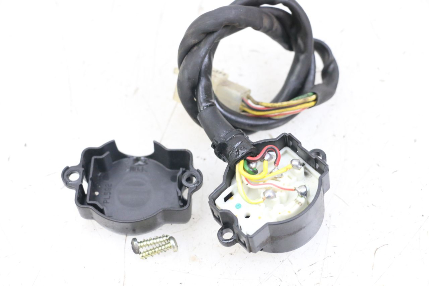 photo de INTERRUTTORE MOTO GUZZI NORGE 8V GT 1200 (2011 - 2016)