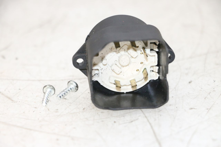 photo de INTERRUTTORE DI ACCENSIONE PIAGGIO MP3 LT 400 (2007 - 2012) - Zoom sullo stato d'uso