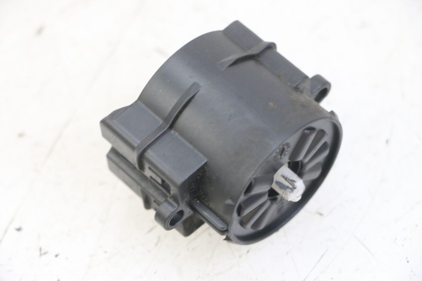 photo de INTERRUTTORE GILERA NEXUS 125 (2009 - 2013)