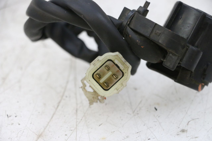 photo de INTERRUTTORE HONDA NSR R 125 (1994 - 2003) - Altra angolazione