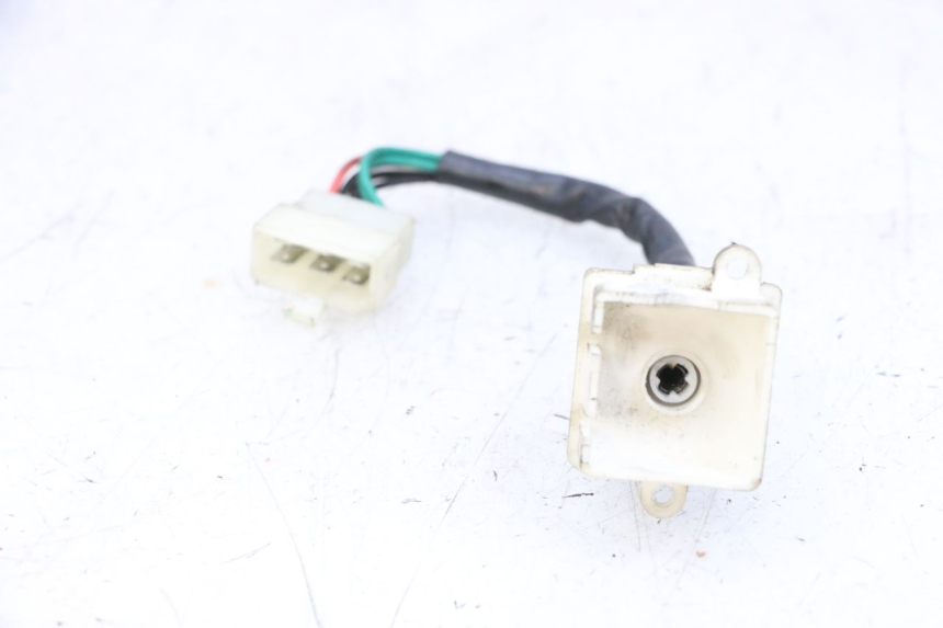 photo de INTERRUTTORE DI ACCENSIONE SYM ORBIT III 3 4T 50 (2018 - 2021) - Primo piano tecnico