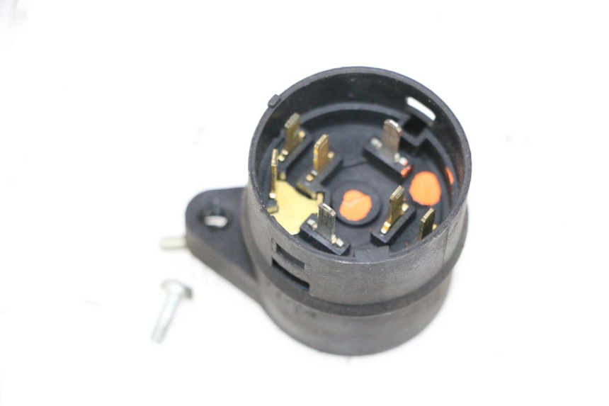 photo de INTERRUTTORE PEUGEOT SATELIS COMPRESSOR K15 125 (2006 - 2009) - Vista principale