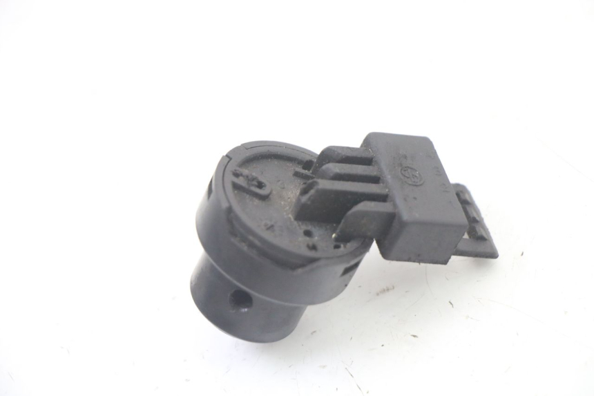 photo de INTERRUTTORE GILERA STALKER 50 (1997 - 2005) - Dettaglio del componente