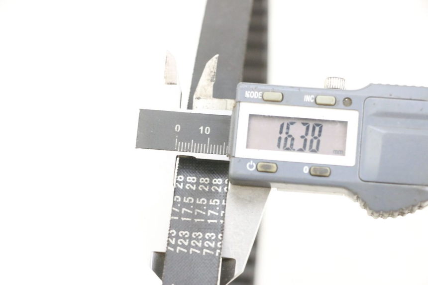 photo de CINGHIA PEUGEOT KISBEE 4T 50 (2018 - 2022) - Dettaglio del componente